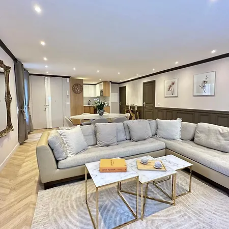 Apartment Luxury Family Getaway Near Place Vendome Paris
