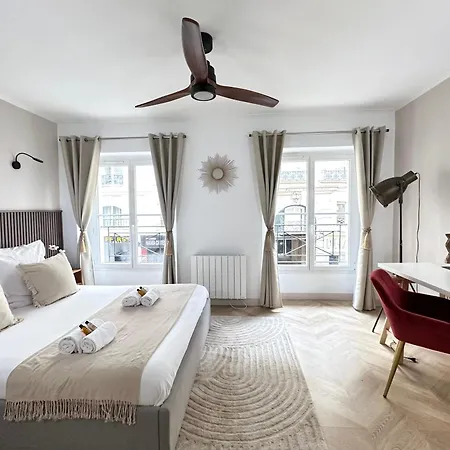 Luxury Family Getaway Near Place Vendome Apartment *