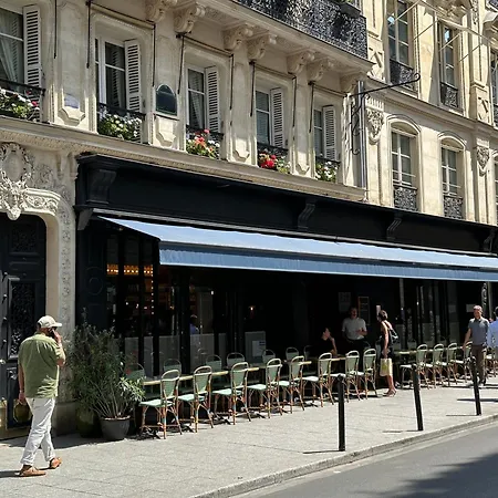 Luxury Family Getaway Near Place Vendome *